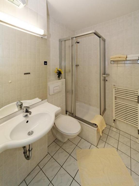 Hotel Almberg Пассау Номер фото